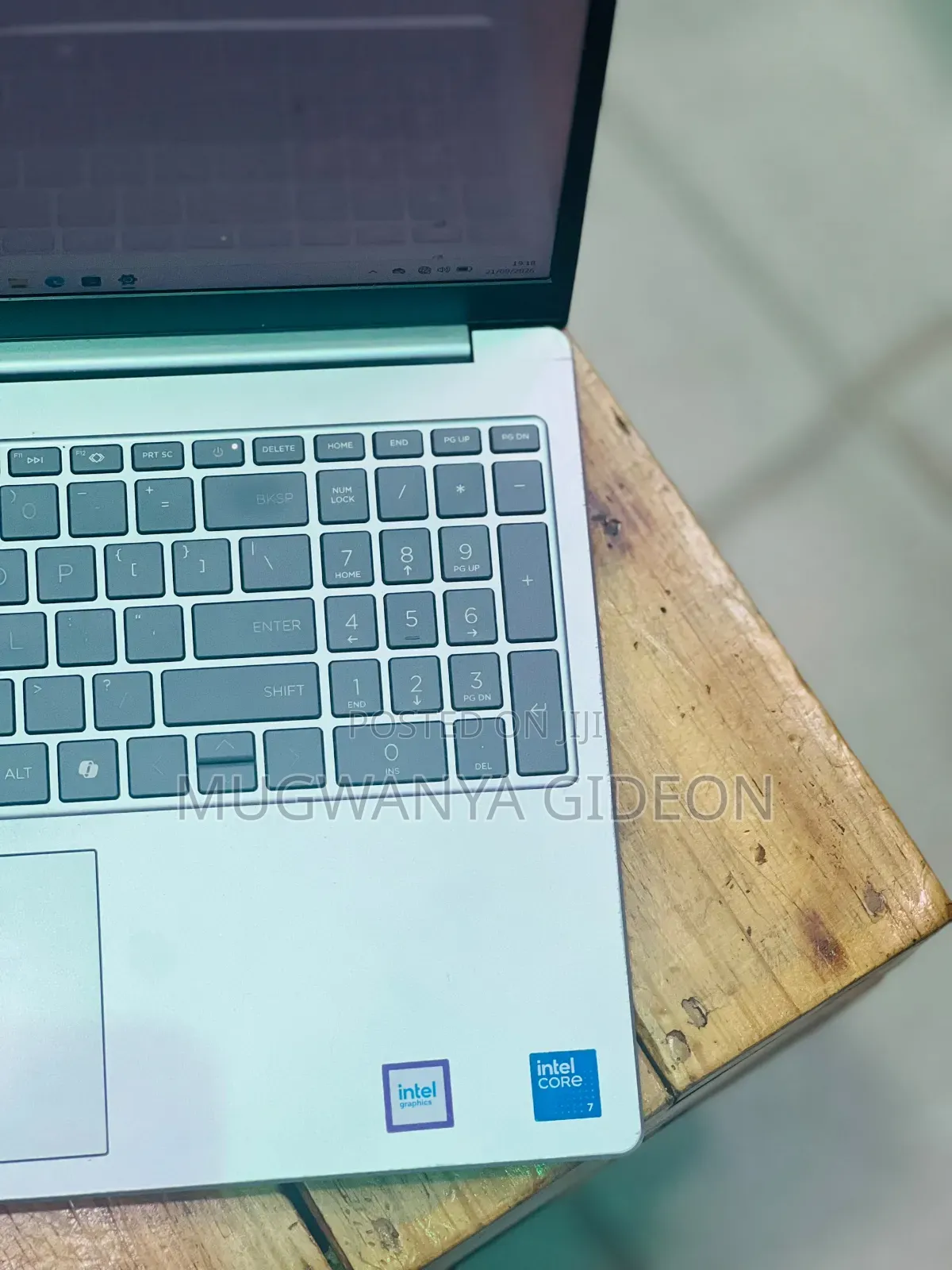 Laptop HP 15-fd1020ns 8GB Intel Core i7 SSD 512GB