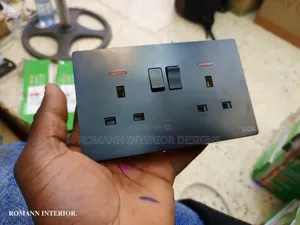 Double Socket (Black)