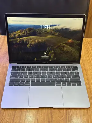 Laptop Apple MacBook 2018 16GB Intel Core i5 SSD 1.5T