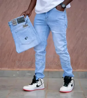 Denim. Jean Pants