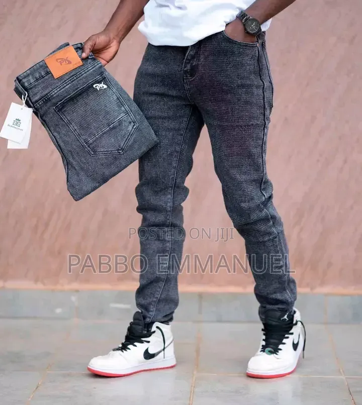 Denim. Jean Pants