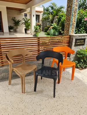 Larry Fancy Plastic Chairs Plastic Chairs