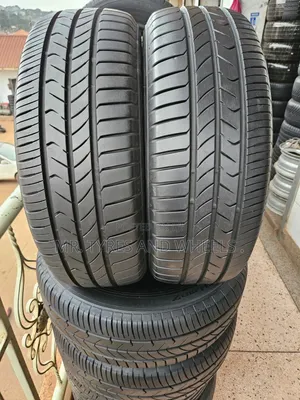 215/65r16 Toyo Tranpath Mp Tyres