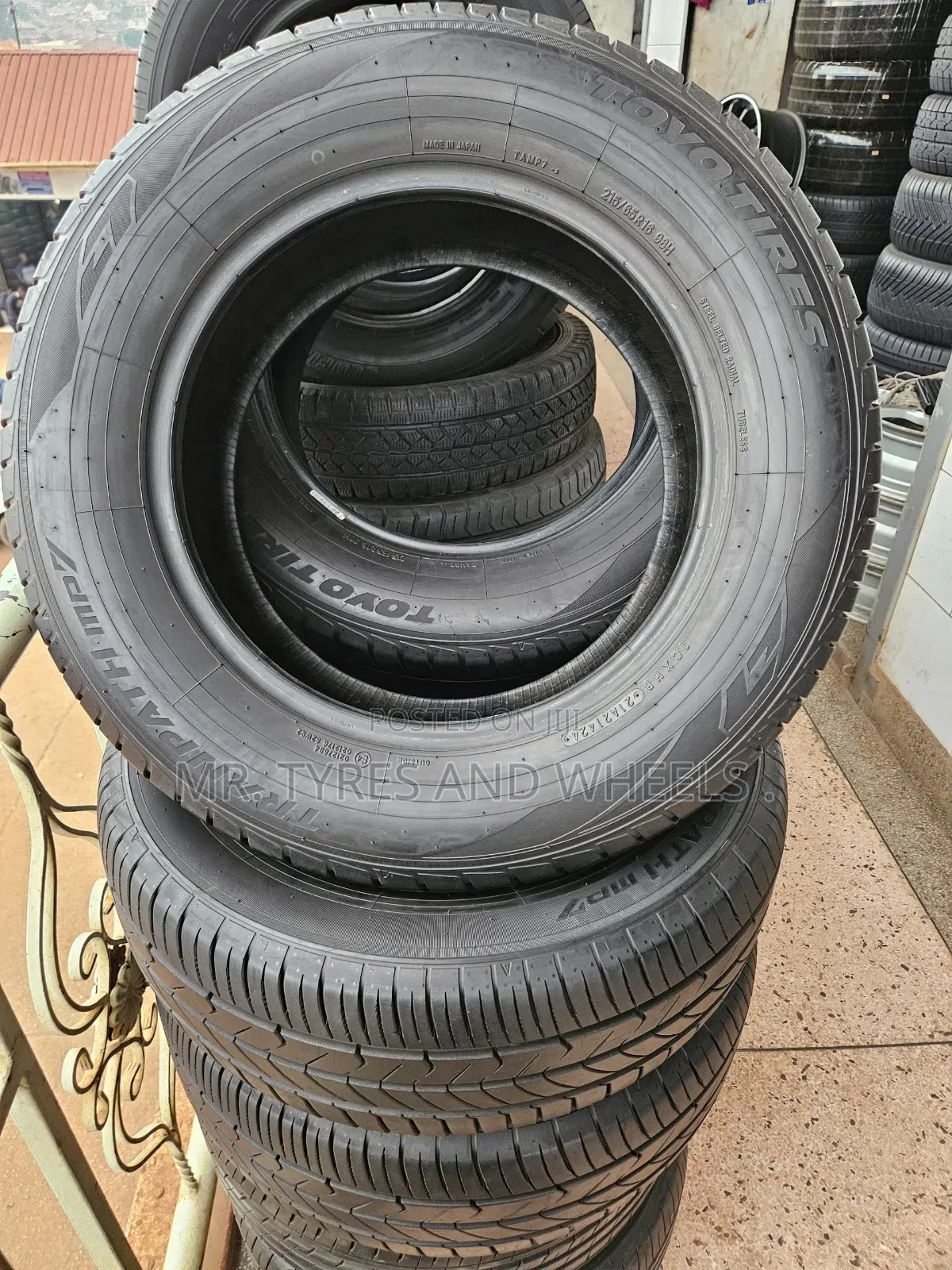 215/65r16 Toyo Tranpath Mp Tyres