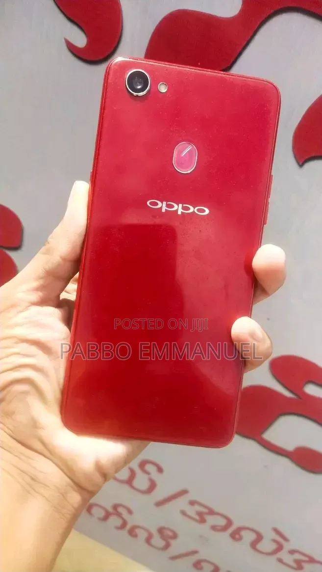 Oppo F7 64 GB Red