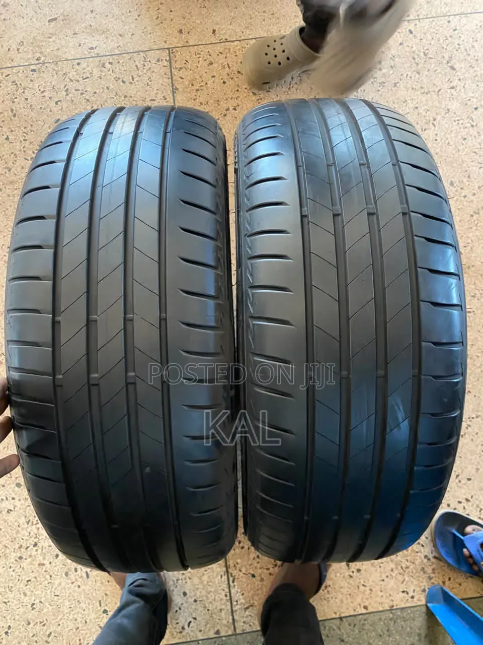 225/60r18 in Good Condition