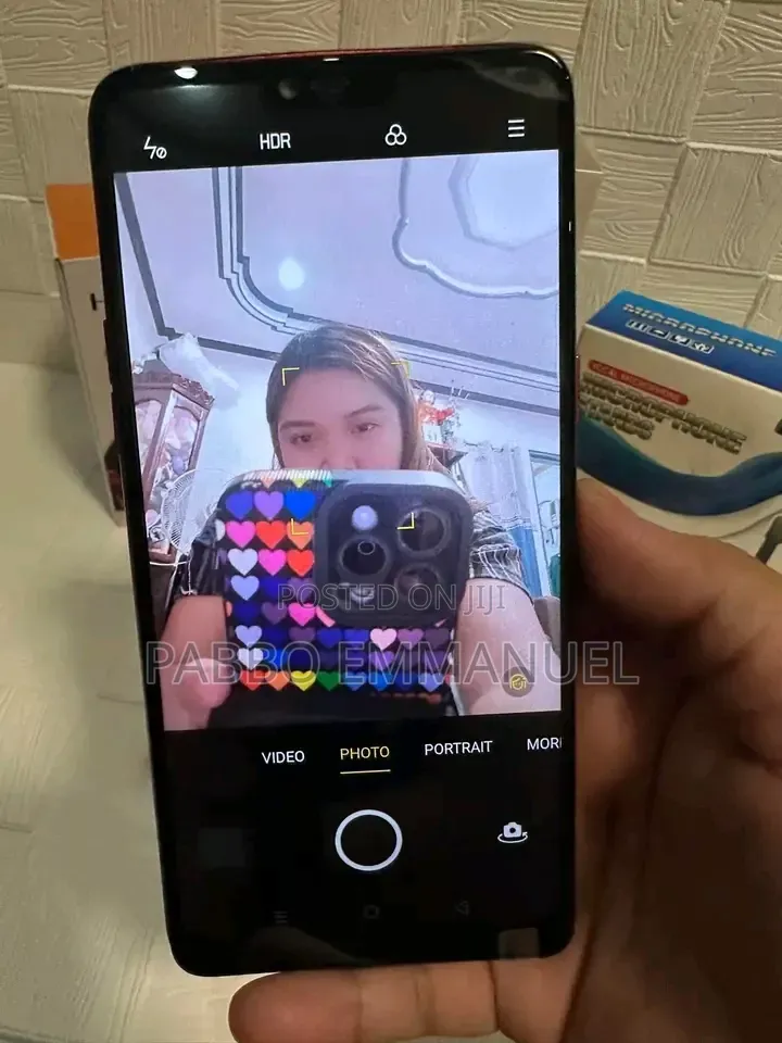 Oppo F7 64 GB Red
