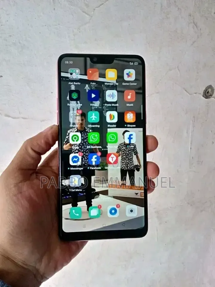 Oppo F7 64 GB Red