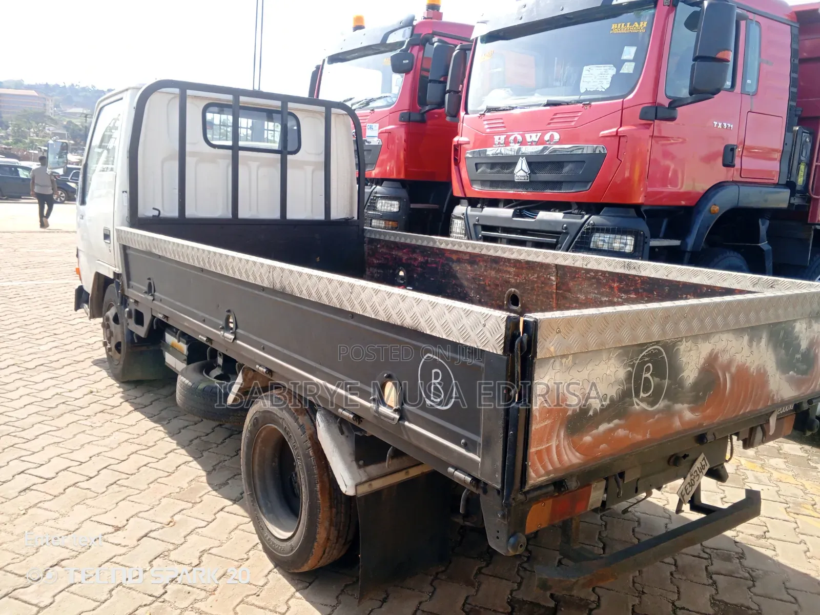 Mitsubishi Canter 1988 White