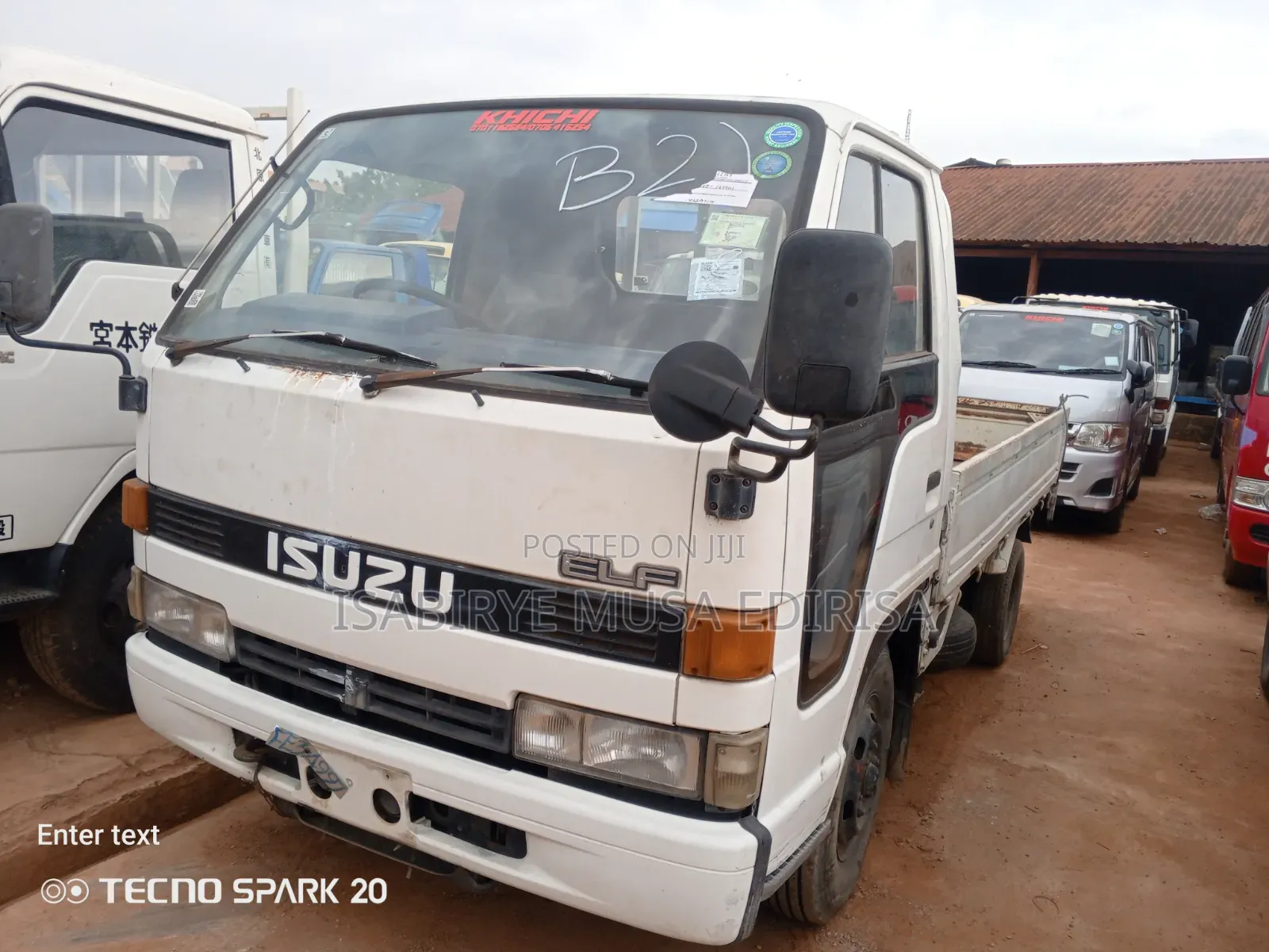 Isuzu N Series 1988 White