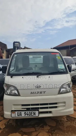 Daihatsu Ayla D 2016 White