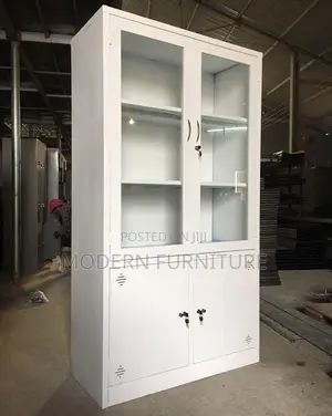 Cupboard/Sideboard