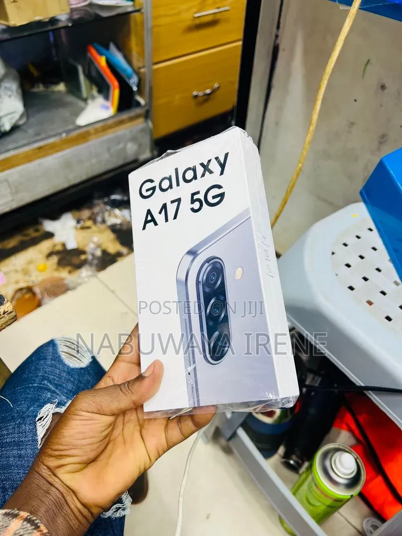 New Samsung Galaxy A17 256 GB Green