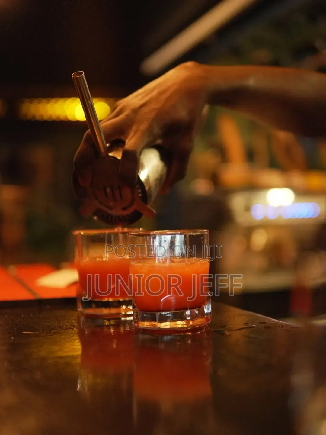 Mixologist / Barista / Bartender