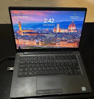Laptop Dell Latitude 7400 8GB Intel Core i7 SSD 256GB