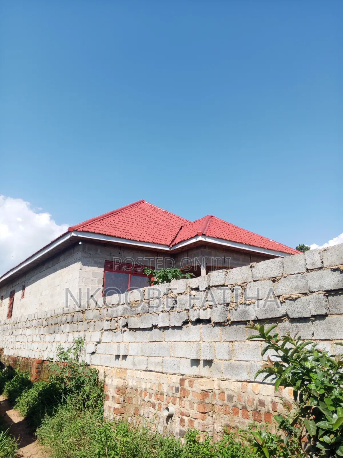 3bdrm Bungalow in Kyampisi for sale