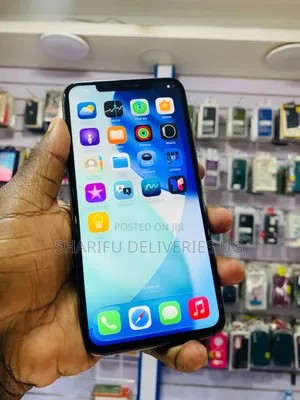 Apple iPhone 11 Pro Max 64 GB Gold