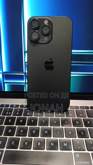New Apple iPhone 16 Pro Max 256 GB Black