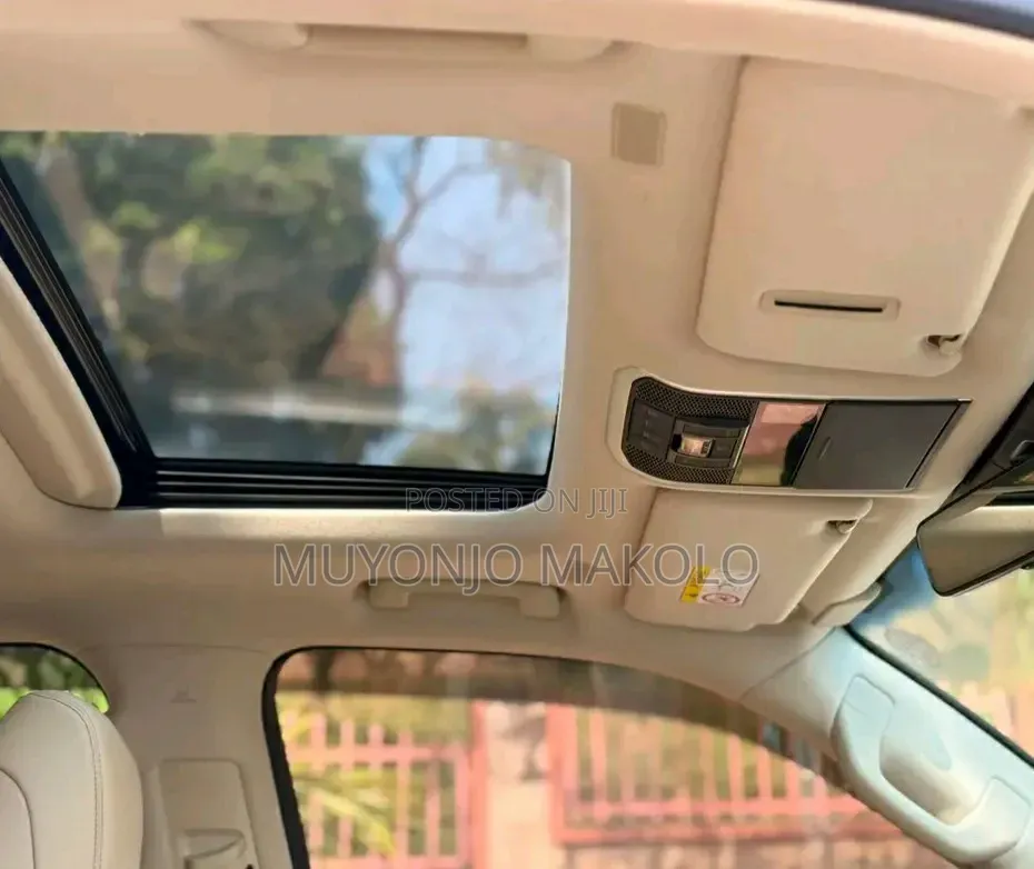 Toyota Land Cruiser 2024 White