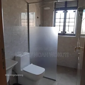 Shower Separator