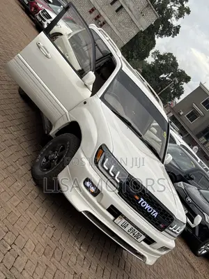 Toyota Land Cruiser Prado 4.0 V6 5dr 2005 White