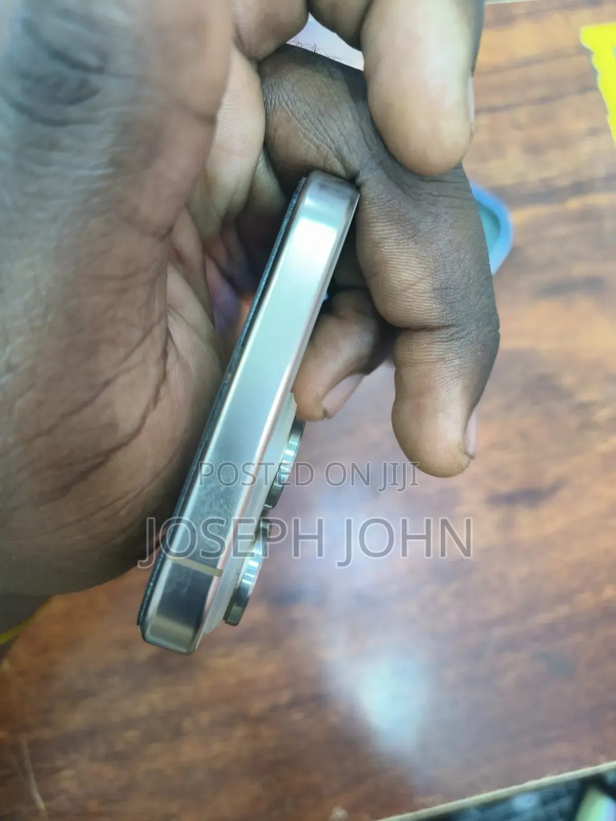 Apple iPhone 16 Pro Max 256 GB Gold