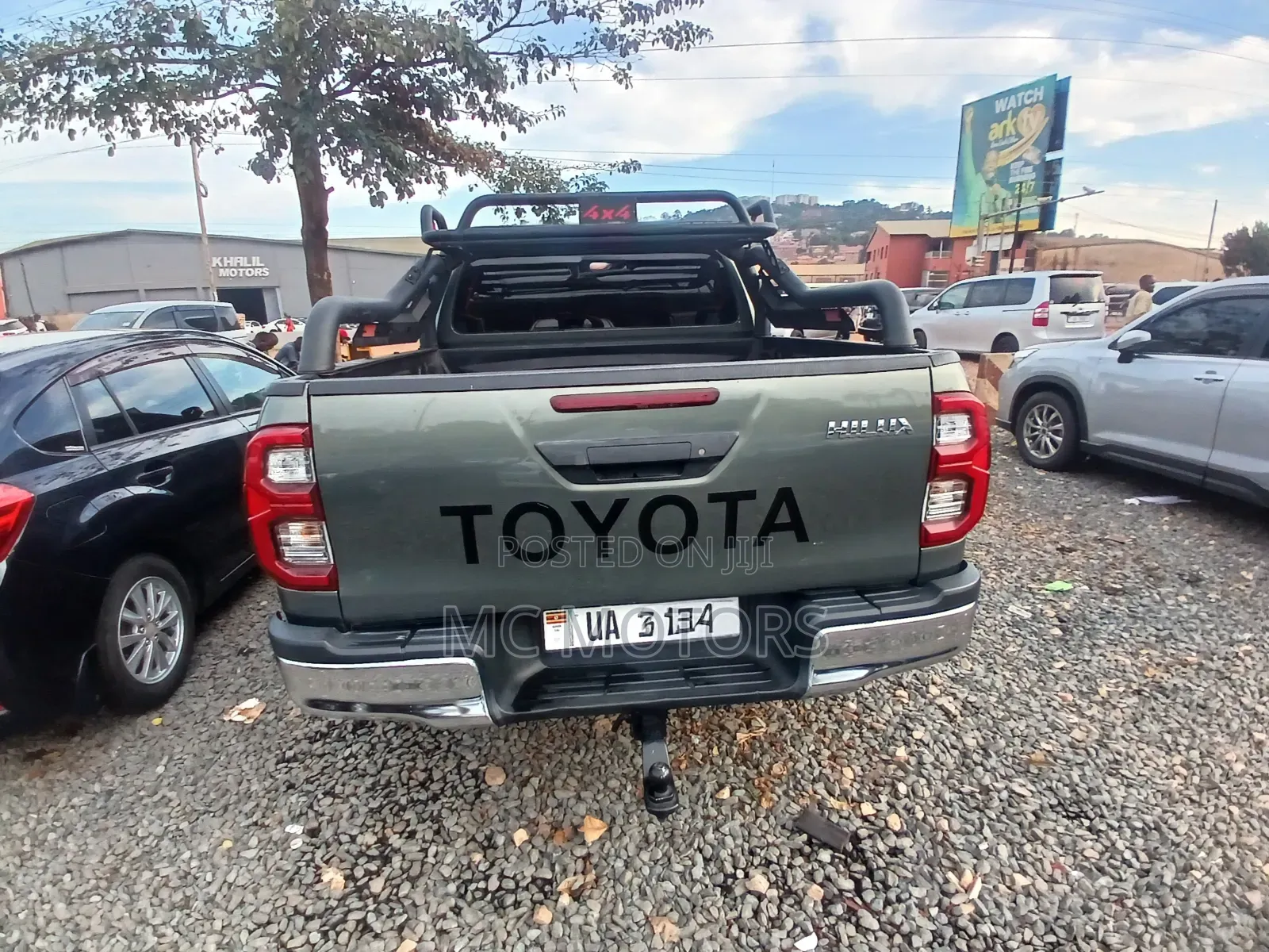 Toyota Hilux Revo Double Cab Petrol 2.7 AWD 2016 Green