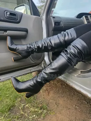 Chuncky High Thigh Leather Boots