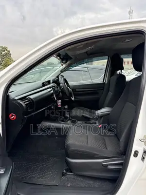 Toyota Hilux Revo Double Cab Deisel 2.8 RWD 2017 White