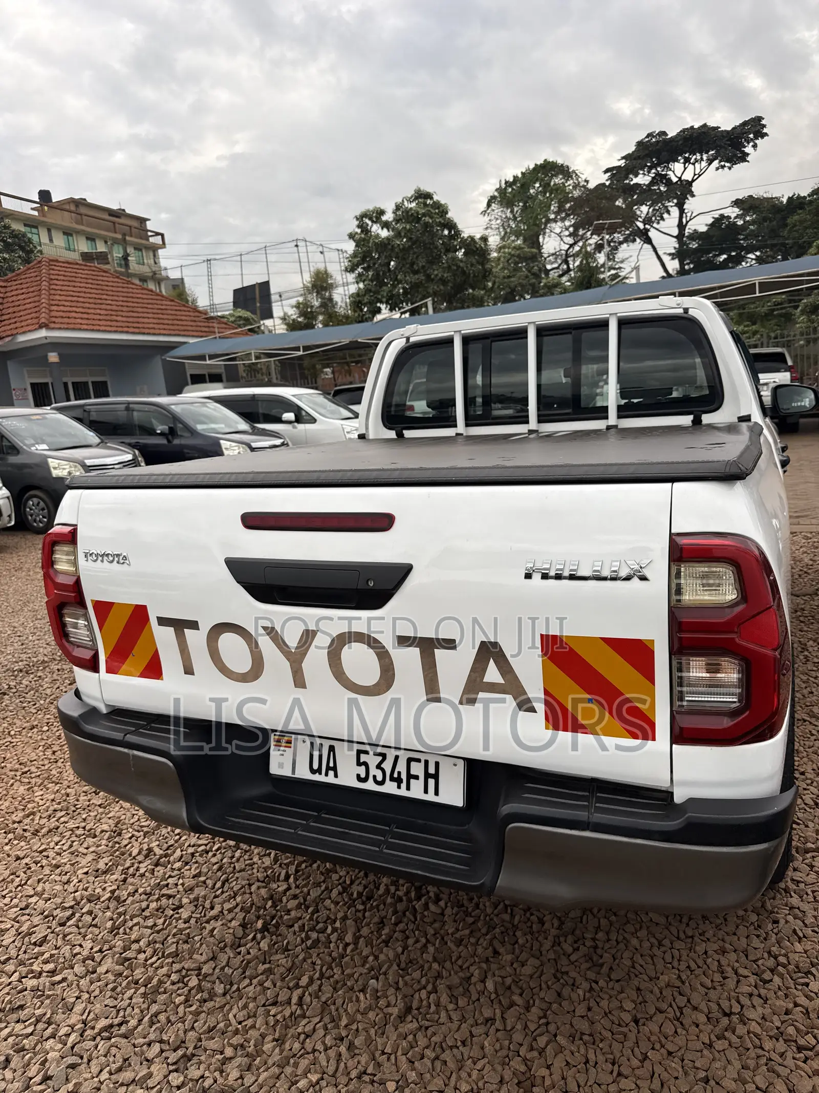 Toyota Hilux Revo Double Cab Deisel 2.8 RWD 2017 White