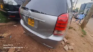 Toyota Wish 2007 Gray