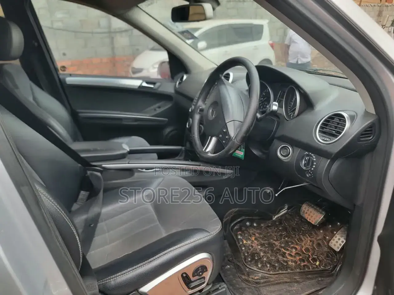 Mercedes-Benz M Class ML 320 2005 Silver