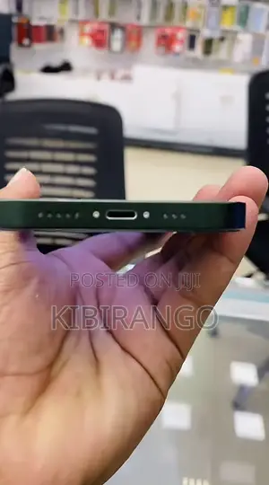 Apple iPhone 13 128 GB Green