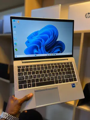 Laptop HP EliteBook 840 G8 8GB Intel Core i7 SSD 256GB