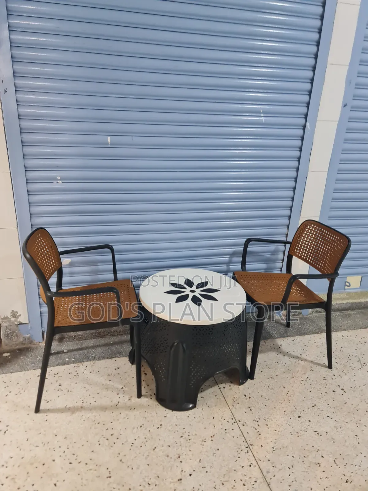 Simplistic Dining Plastic Table and Chairs Plastic Table and Chairs