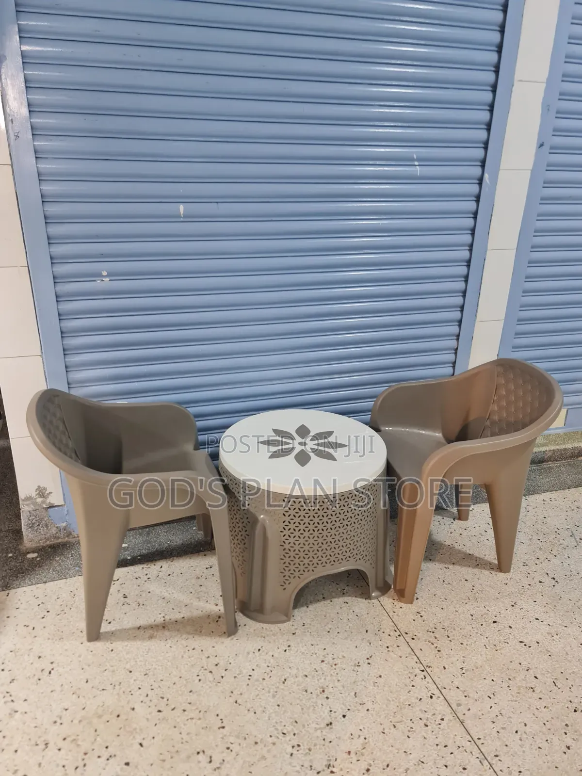 Endorsed Plastic Table and Chairs Plastic Table and Chairs