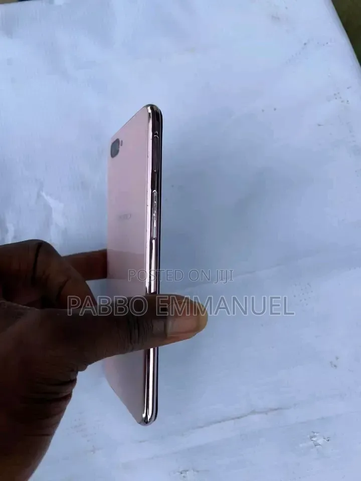 Oppo A3s 64 GB Rose Gold