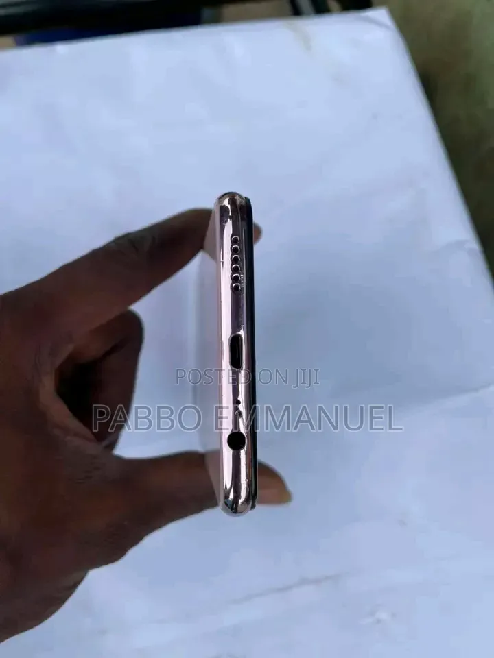 Oppo A3s 64 GB Rose Gold