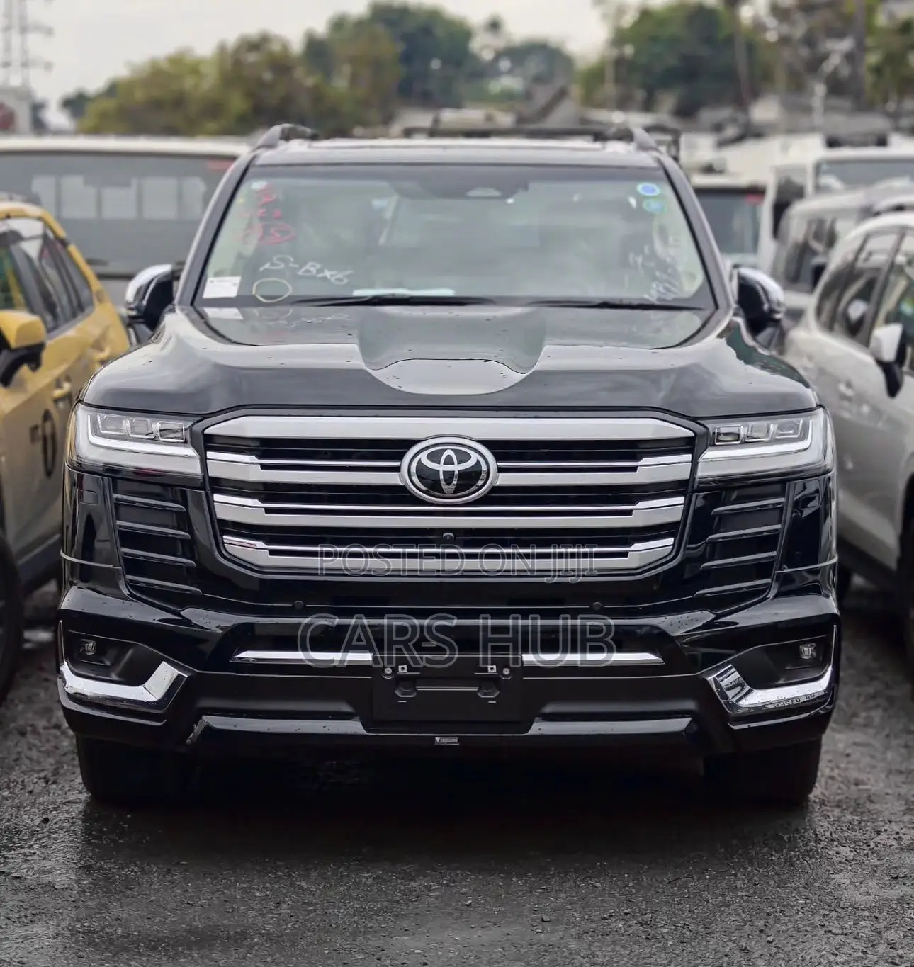 Toyota Land Cruiser LC300 2025 Black