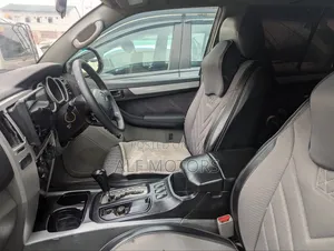 Toyota Hilux 2006 Black