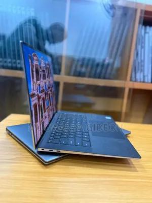 New Laptop Dell Precision 5550 32GB Intel Core i7 SSD 512GB