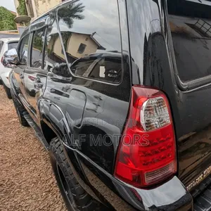 Toyota Hilux 2006 Black
