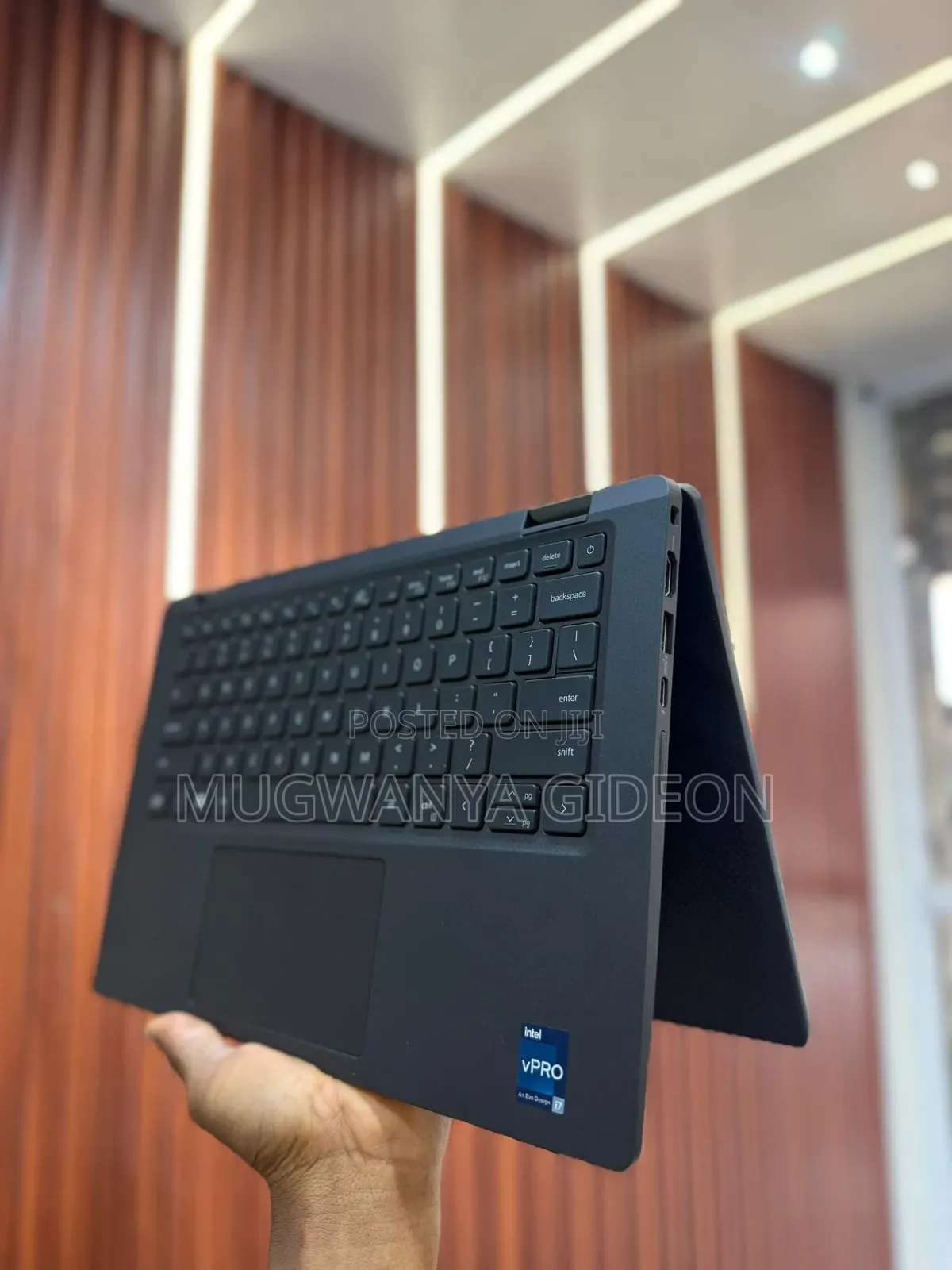 New Laptop Dell 16GB Intel Core i7 SSD 256GB