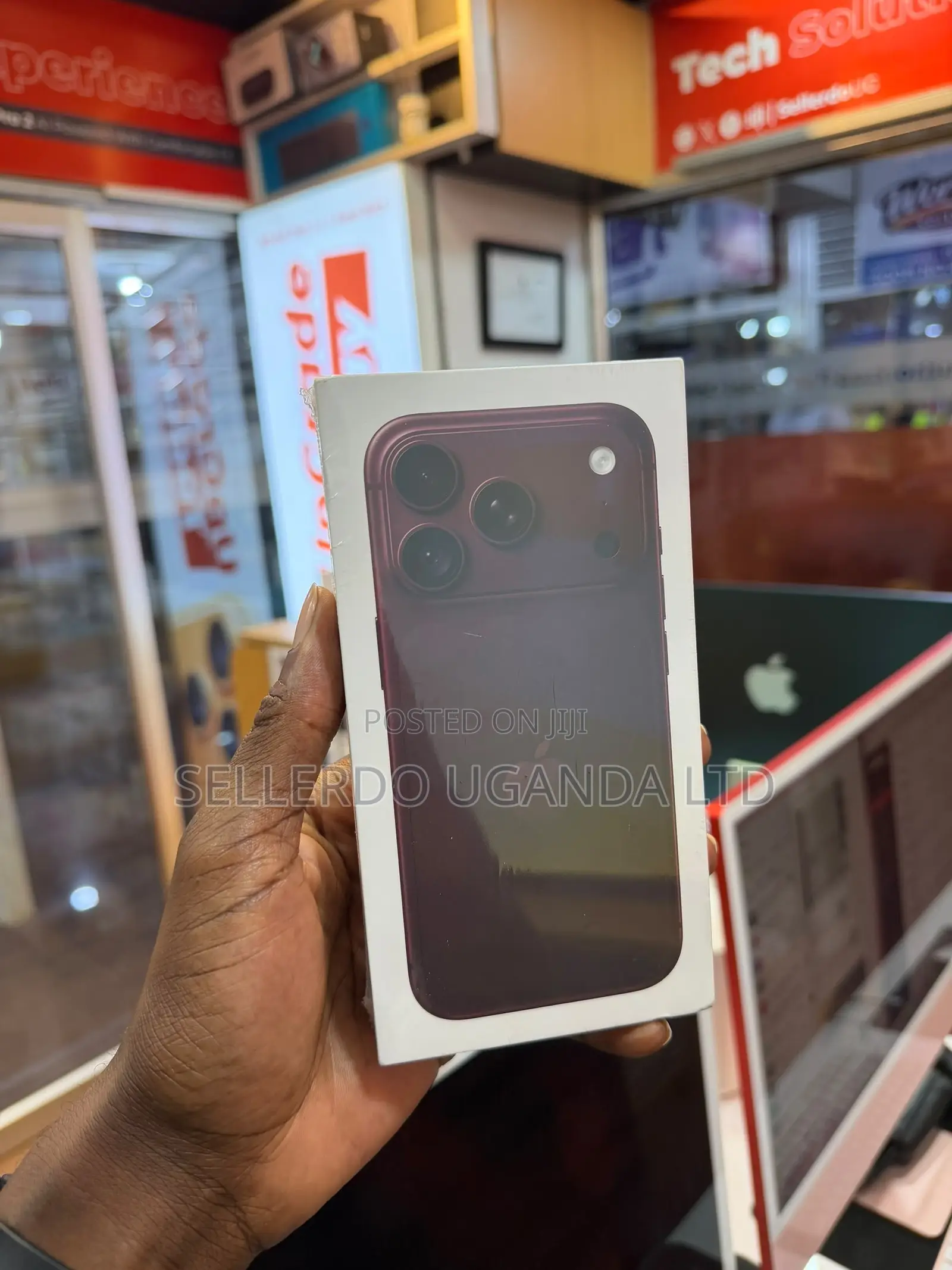 New Apple iPhone 18 Pro 256 GB Red