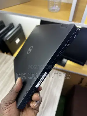 Laptop Dell Latitude 7390 2-in-1 8GB Intel Core i7 SSD 256GB