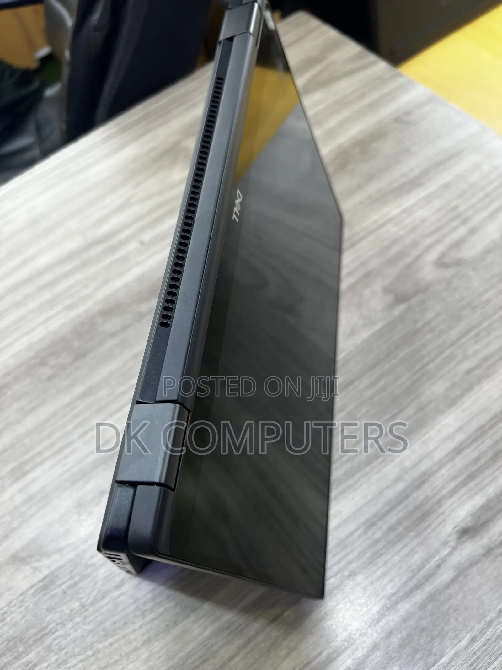 Laptop Dell Latitude 7390 2-in-1 8GB Intel Core i7 SSD 256GB