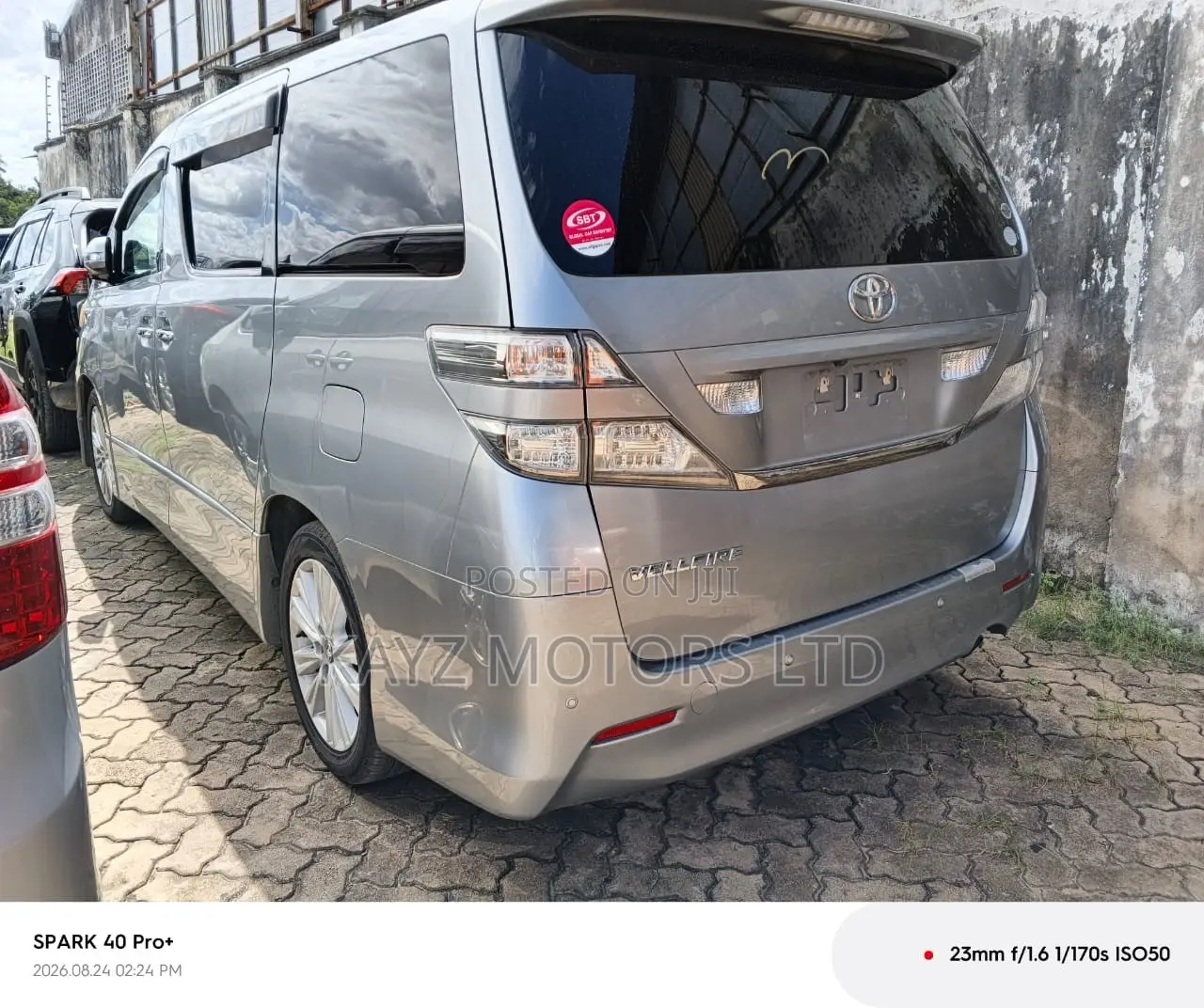 Toyota Vellfire V 2.4 FWD 8-Seater 2011 Silver