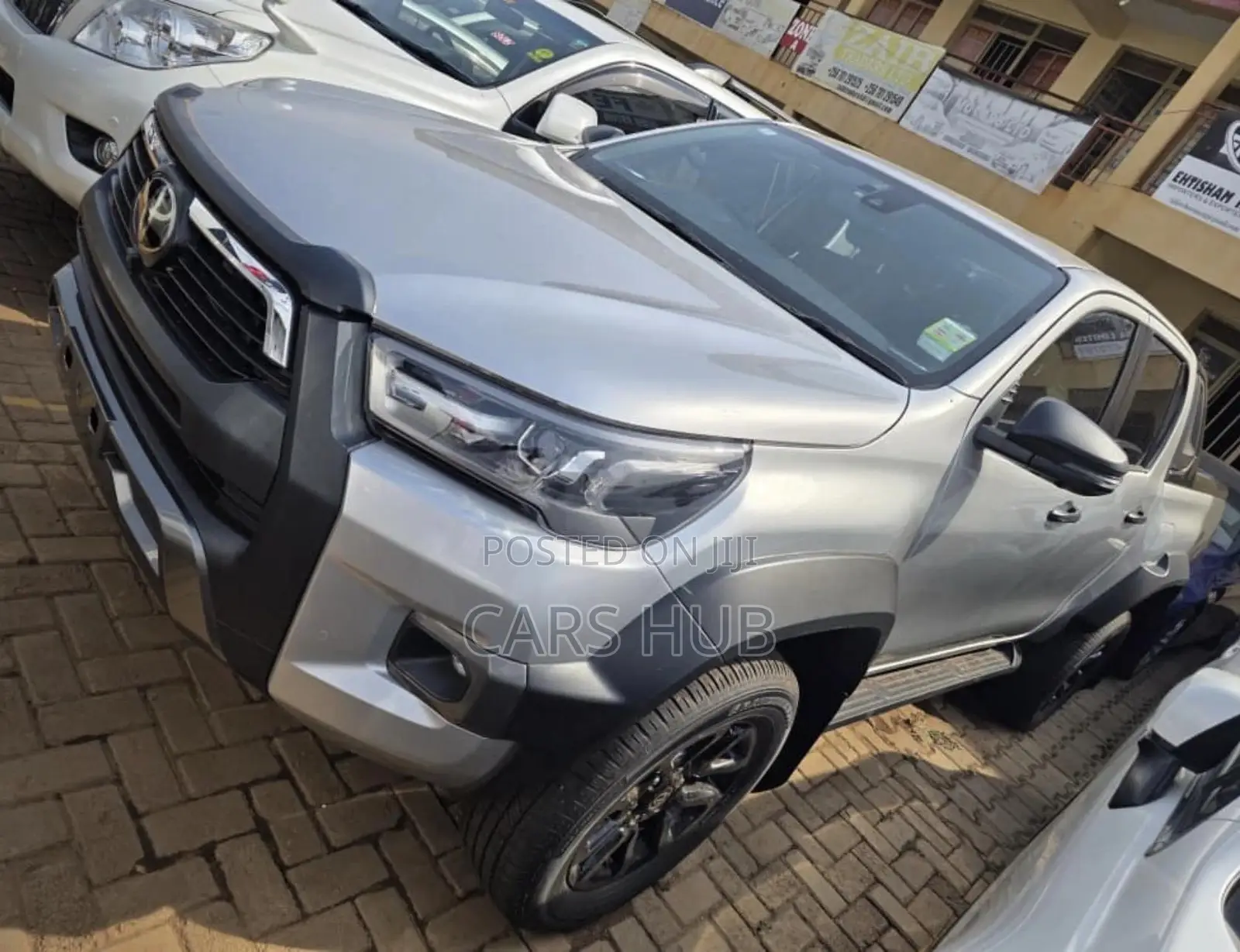 Toyota Hilux 2024 Silver