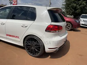 Volkswagen Golf 2015 White