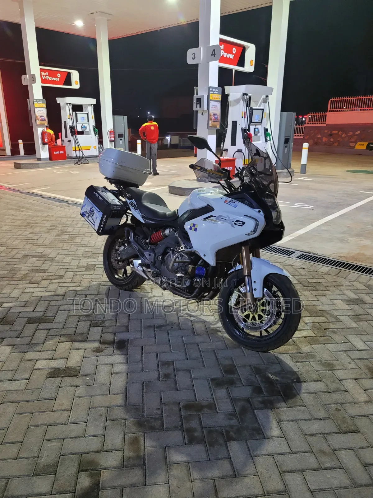 Benelli 2026 White